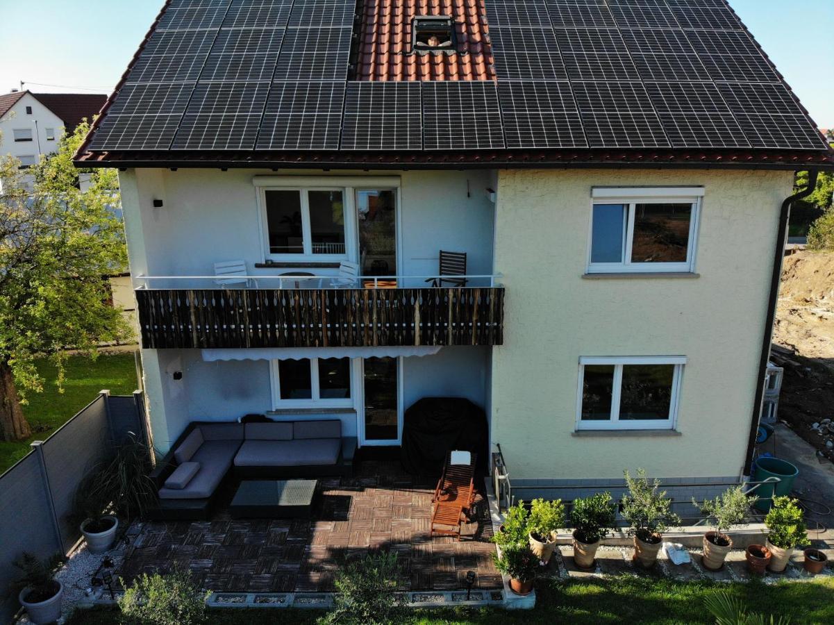 Gemuetliche 3 Zimmer Wohnung Mit Grosszuegiger Terrasse Im Gruenen Ройтлинген Экстерьер фото
