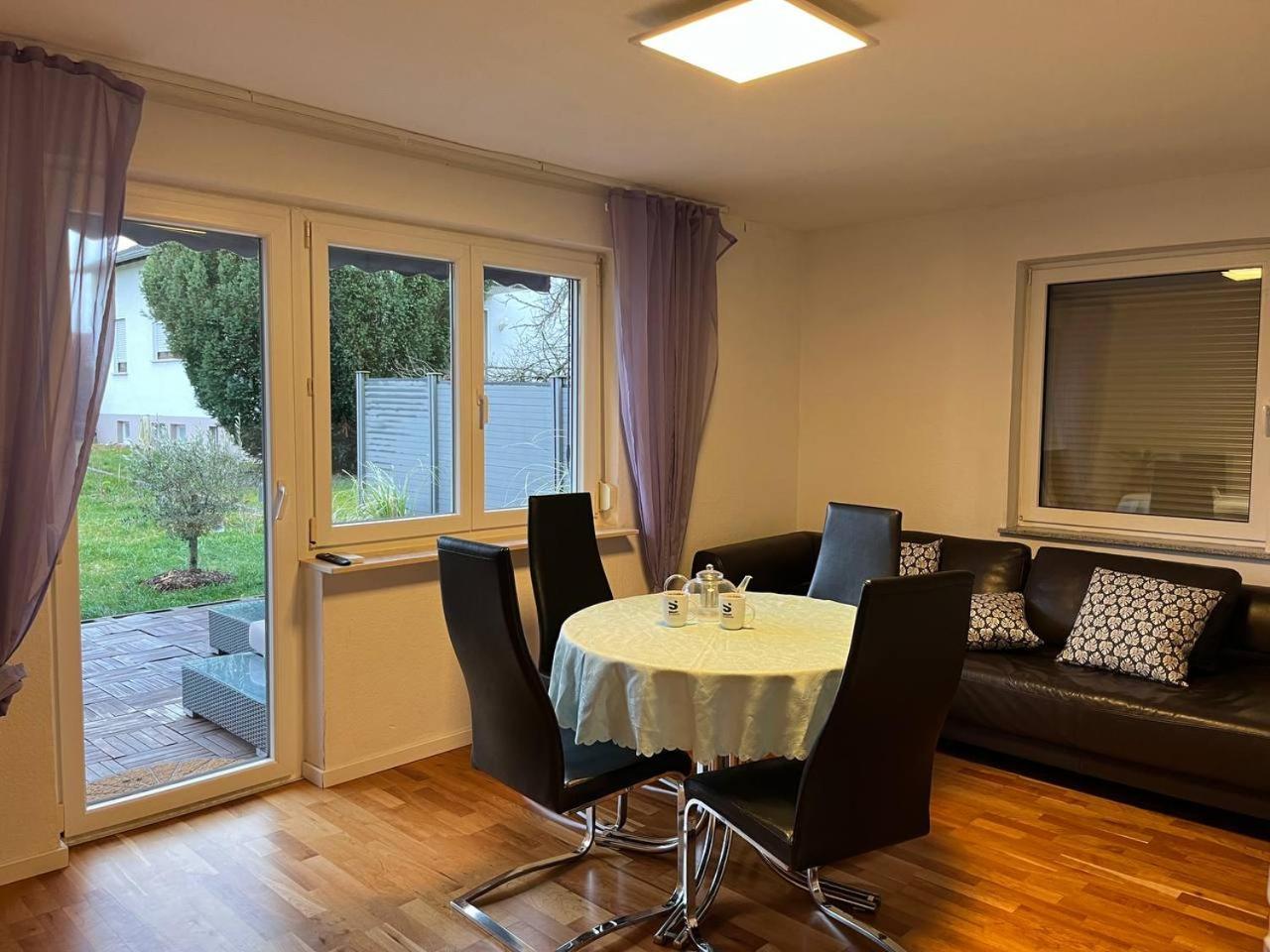 Gemuetliche 3 Zimmer Wohnung Mit Grosszuegiger Terrasse Im Gruenen Ройтлинген Экстерьер фото